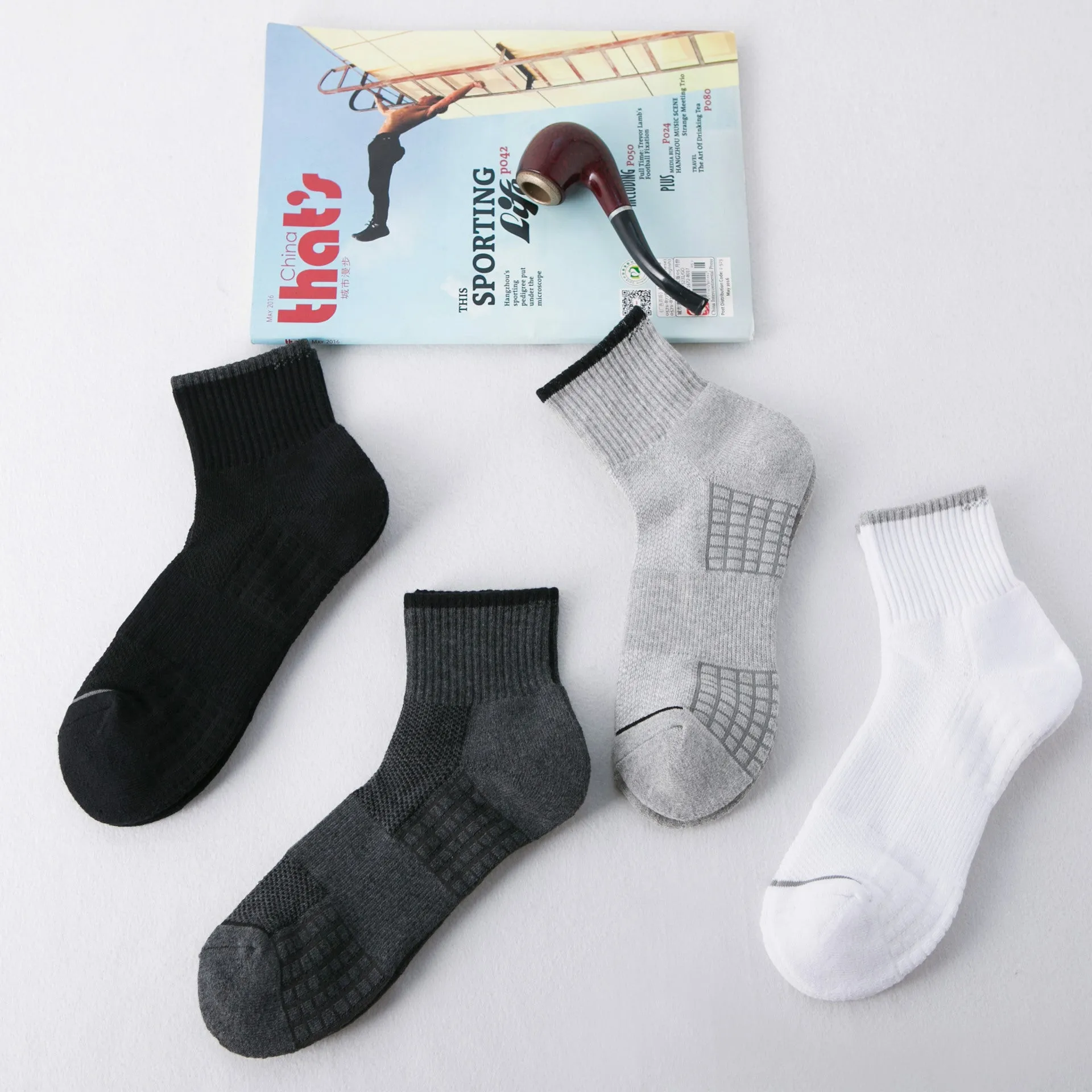 0567 Men's Breathable Sports Socks for Outdoor Camping