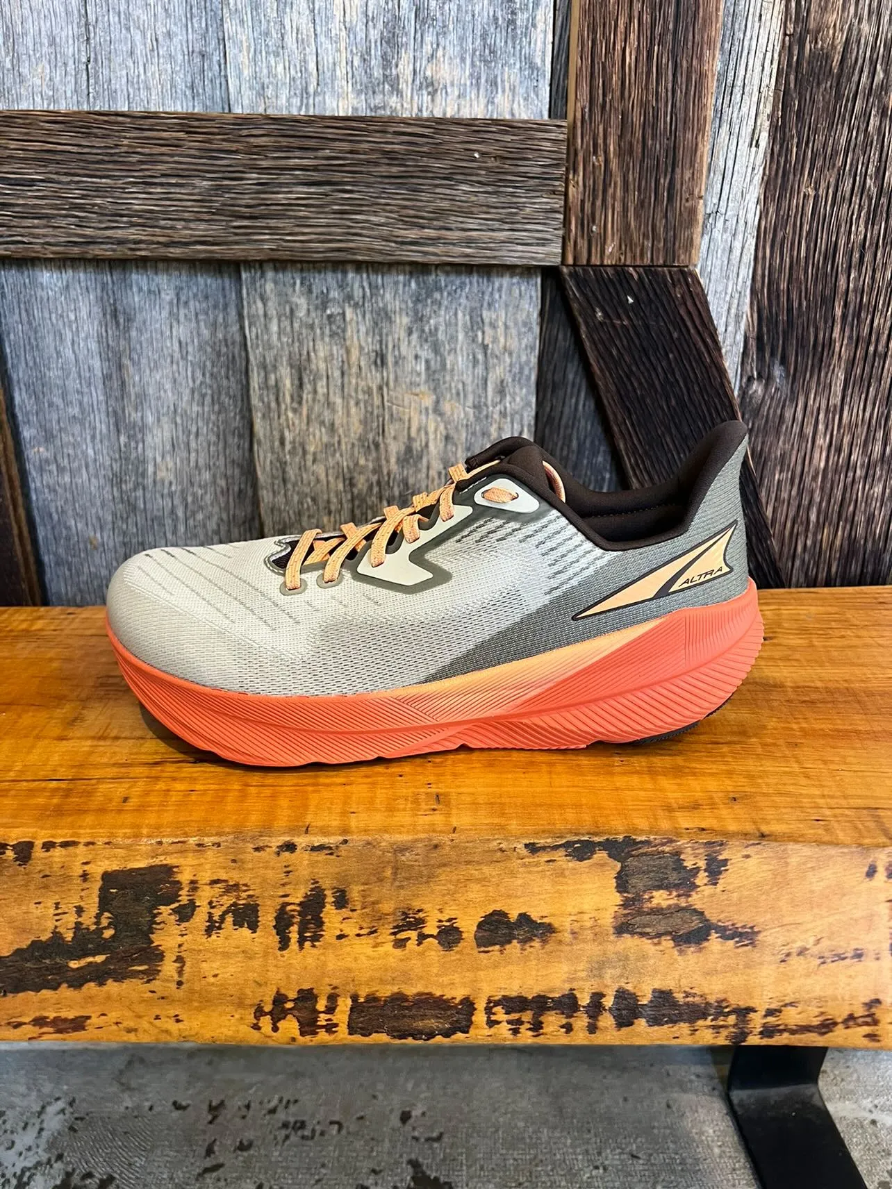 M Altra Experience Flow
