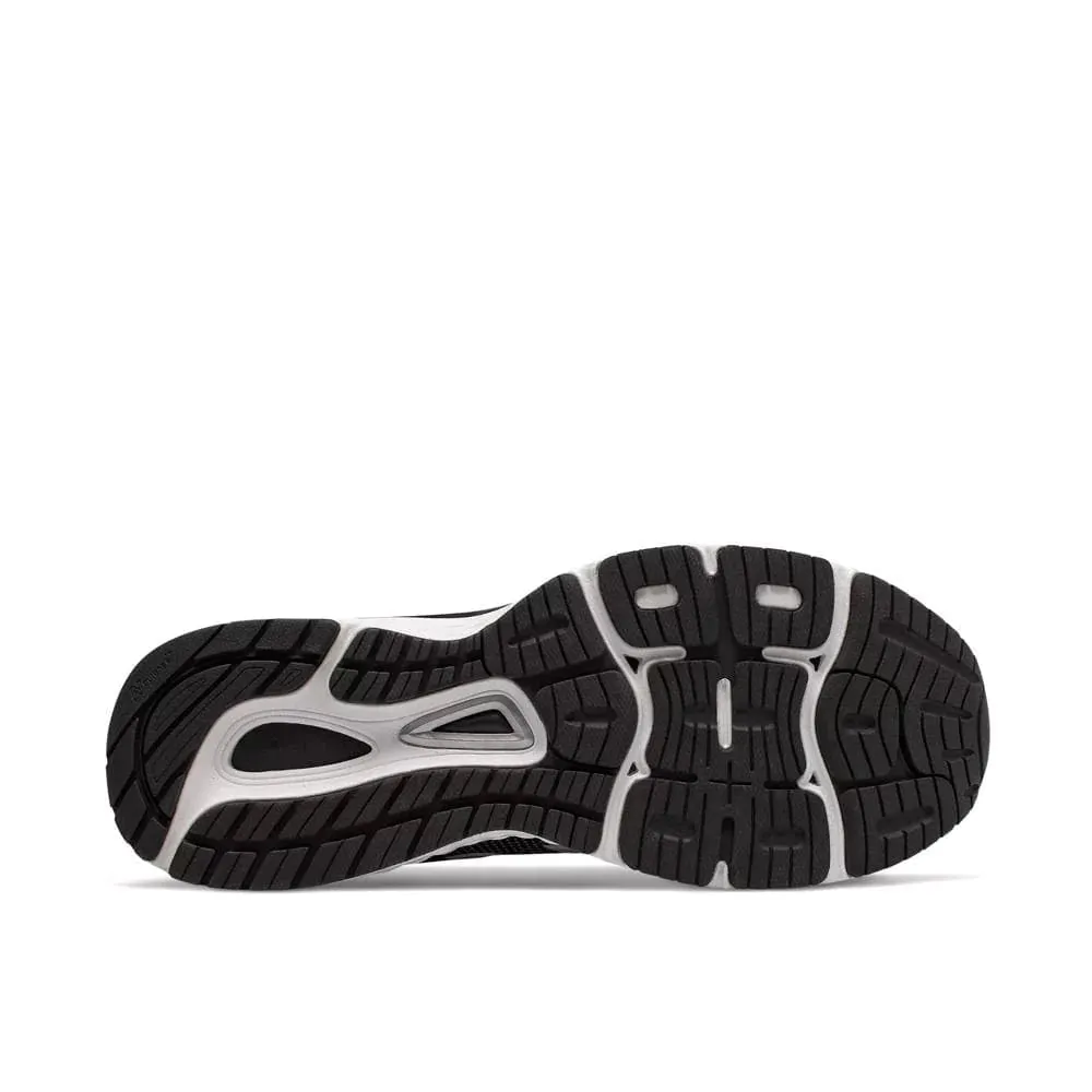 New Balance Men's 880 V9