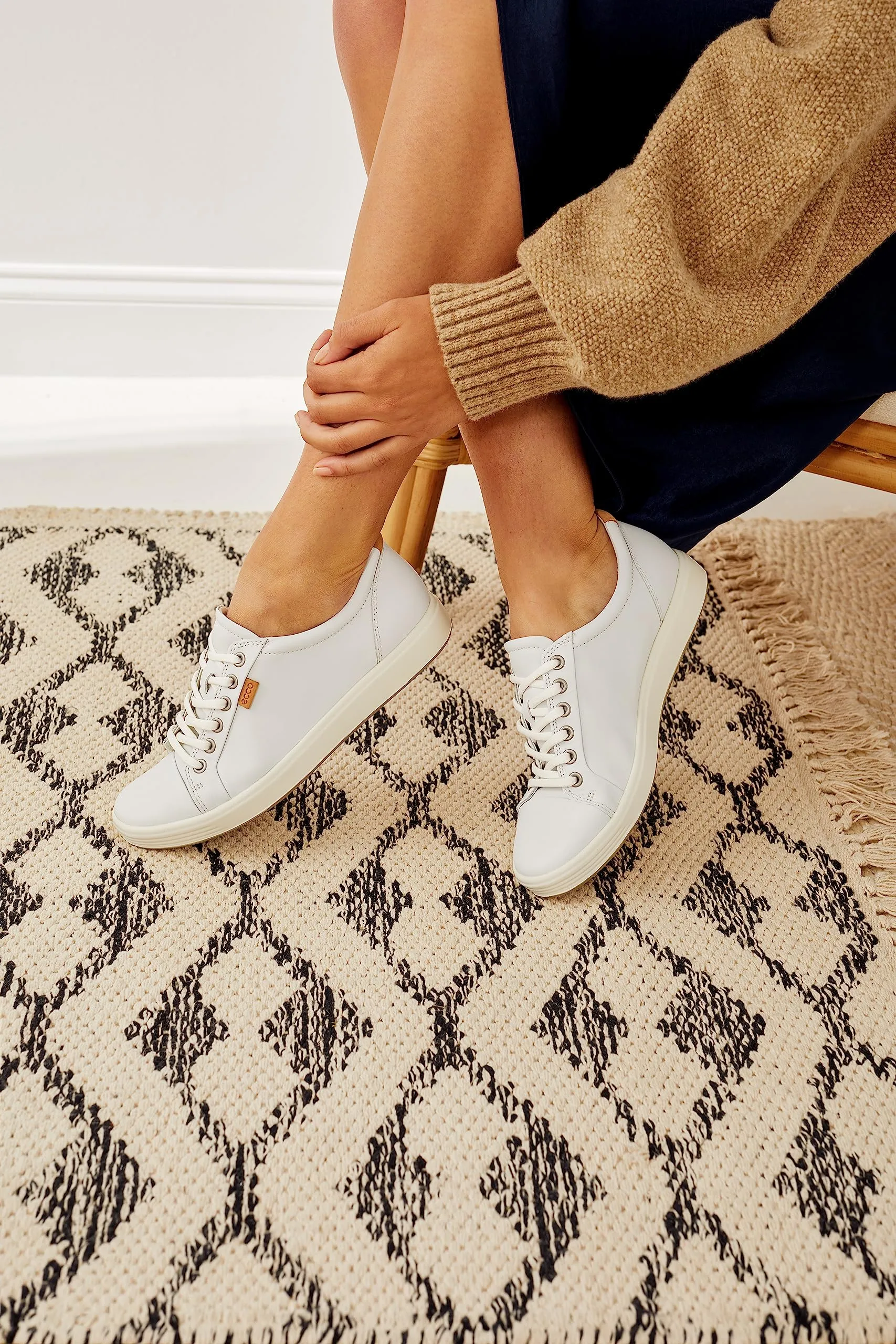 Soft 7 Sneaker - Women